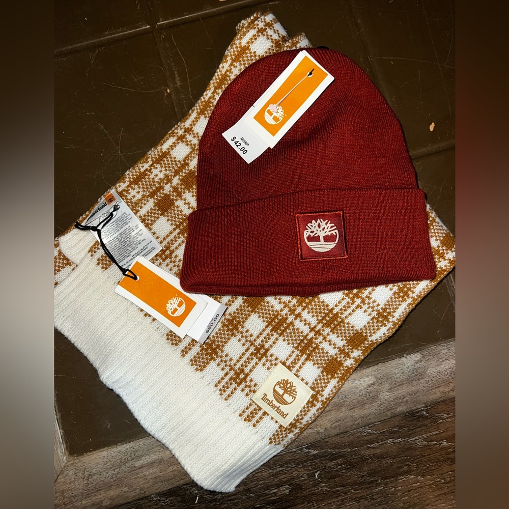 NWT timberland, hat, and scarf set